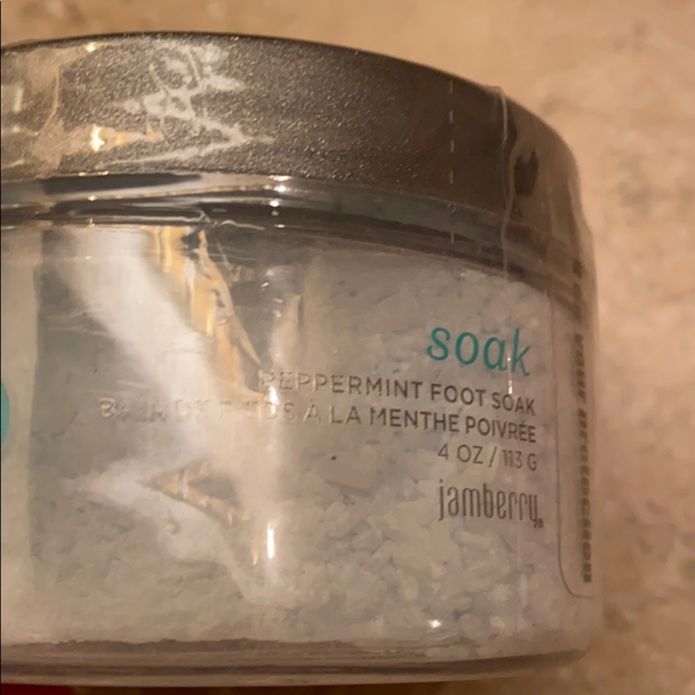 Jamberry Peppermint Foot Soak